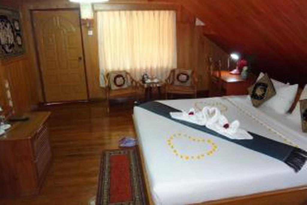 Hill Top Villa Hotel Kalaw Ruang foto